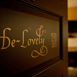 de-lovely